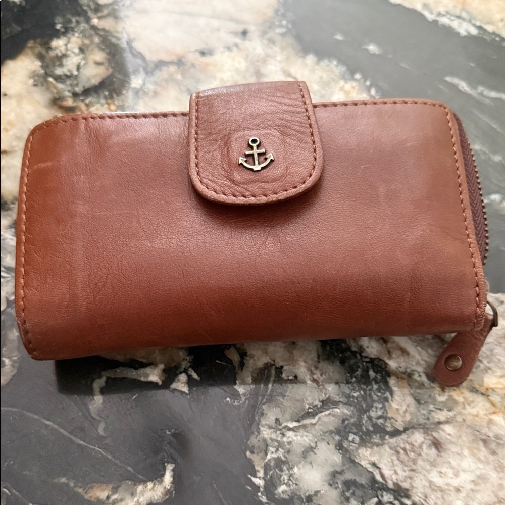 Brown Leather Wallet with Anchor Accent
